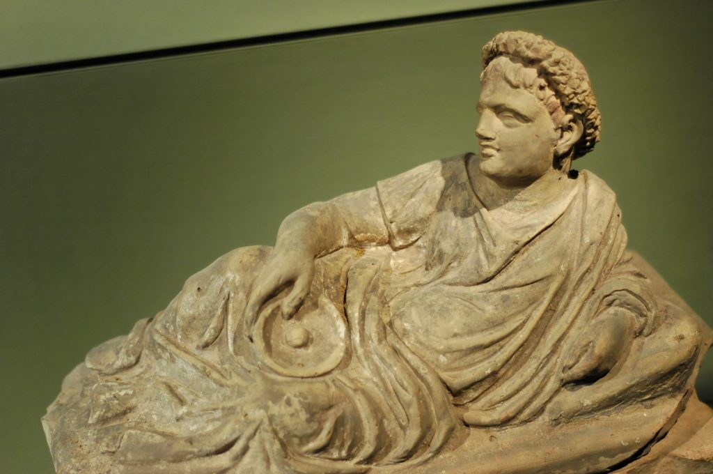 Etruscan_sarcophagus_SMS_n1